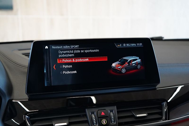 BMW X2 20i xD, M Sport X, Pano, HUD - fotka 34 z 43