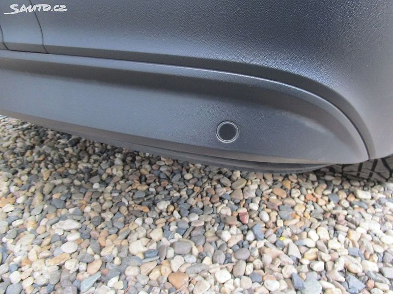 Volkswagen Tiguan 1,5TSI-96KW-NOVÁ STK+OLEJ - fotka 12 z 27