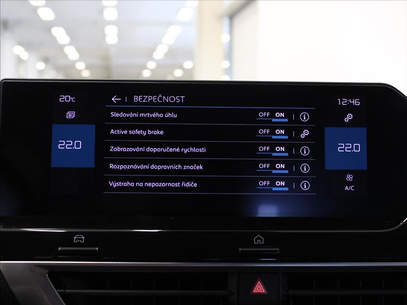 Citroën C4 1,5 HDi 96kW AT Shine TAŽNÉ - fotka 13 z 24