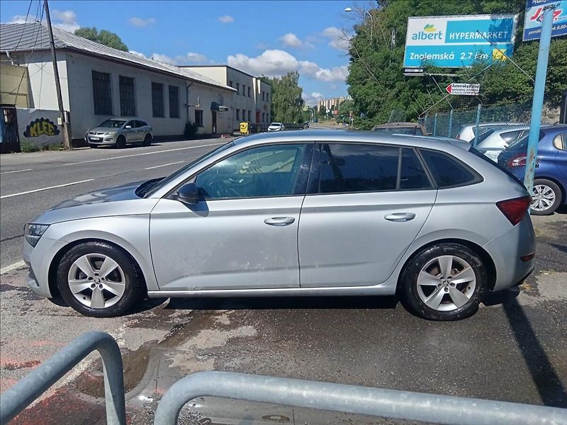 Škoda Scala 1,0 TSi  Cool Plus - fotka 7 z 21
