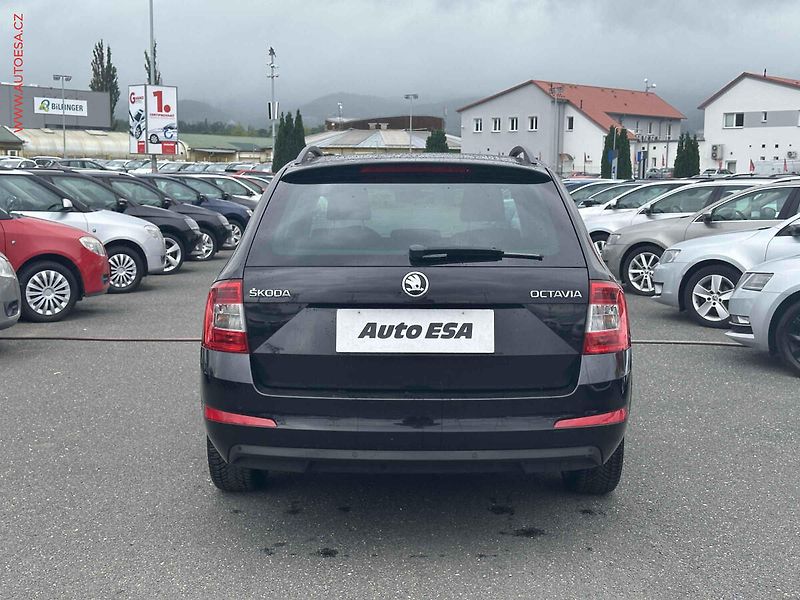 Škoda Octavia (2015) 1.2 TSi, Ambition, park. - fotka 5 z 16