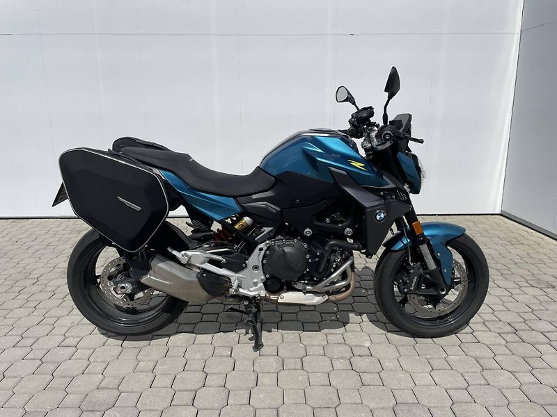 BMW (2025) F 900 R - fotka 2 z 13