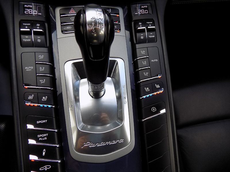 Porsche Panamera (2013) 4S/Facelift/4x4/NAVI/ - fotka 33 z 43