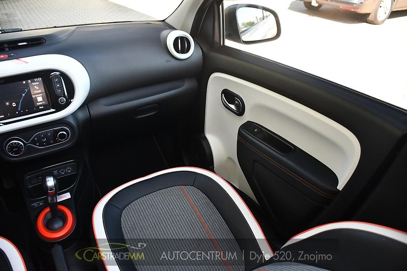 Renault Twingo ZE VIBES VÝHŘEV - fotka 22 z 55