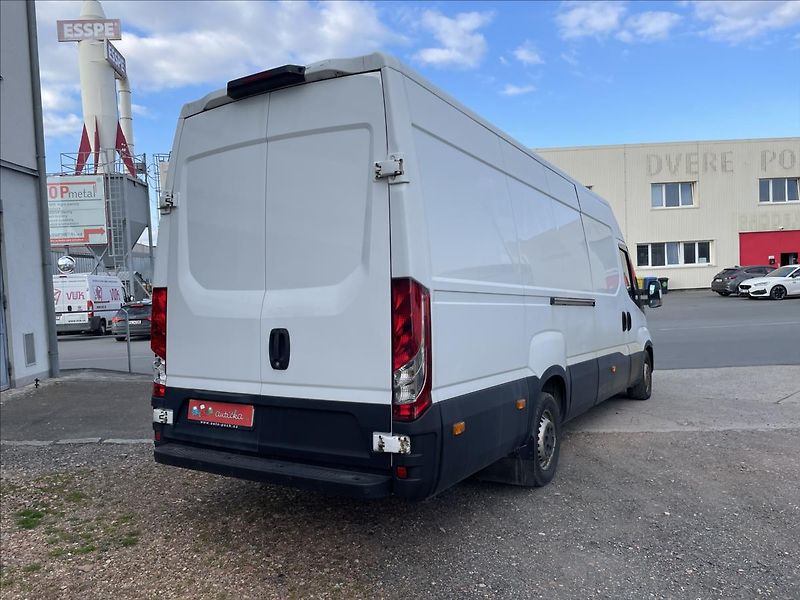 Iveco Daily 3,0 125kW*Automat* - fotka 5 z 25