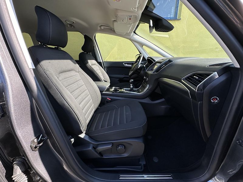 Ford Galaxy (2020) 1.5/121kW TITANIUM  *7.Míst* - fotka 22 z 48