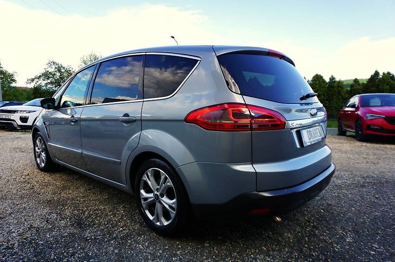 Ford S-MAX (2014) TITANIUM 2,0 TDCI 103 kW - fotka 6 z 39