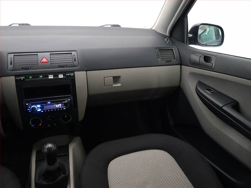 Škoda Fabia (2006) 1.4 TDI, nová STK, Klima - fotka 8 z 14