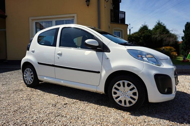 Citroën C1 (2013) TENDENCE 1,0i 50 kW - fotka 2 z 39