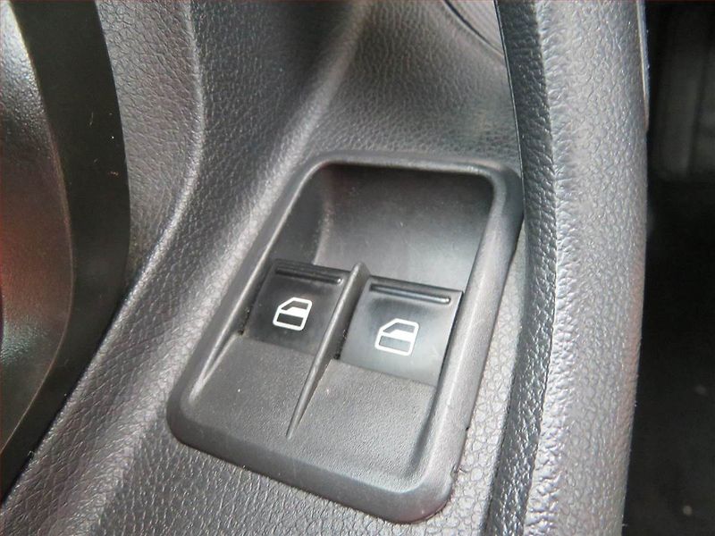 Škoda Fabia (2011) Ambiente 1.2 TSI, Serv.kniha - fotka 15 z 15