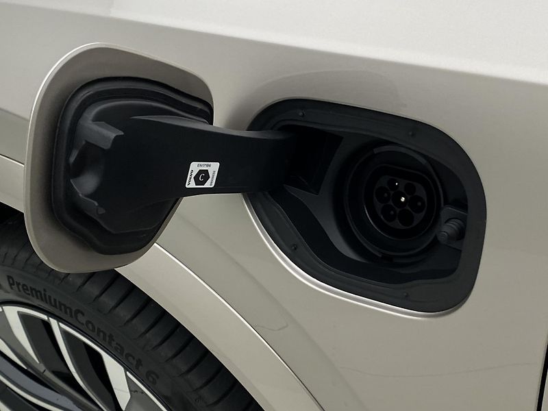 Volvo XC90 (2026) T8 AWD Plug-in DARK PLUS 7m - fotka 19 z 78