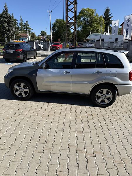 Toyota RAV4 D-4D 85kW 4x4,TAŽNÉ ZAŘÍZENÍ - fotka 4 z 11