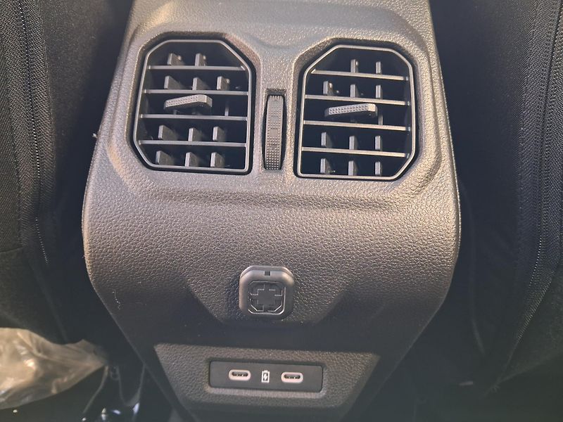 Dacia Bigster (2026) Extreme Hybrid 155 - fotka 31 z 39