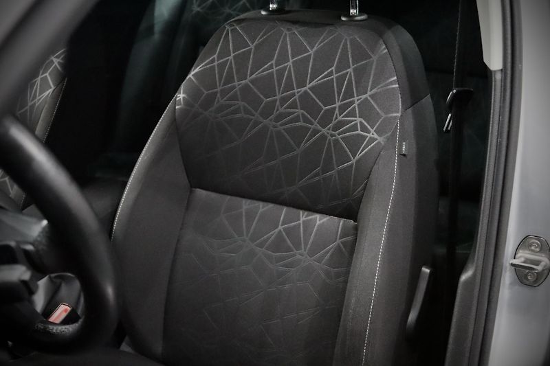 Škoda Octavia 3 FL Combi 1.8 TSI 132 kW DSG - fotka 14 z 38