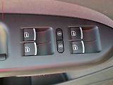 Volkswagen Touran (2010) 1.4 TSi, Comfort, DSG, bixen - náhled 15