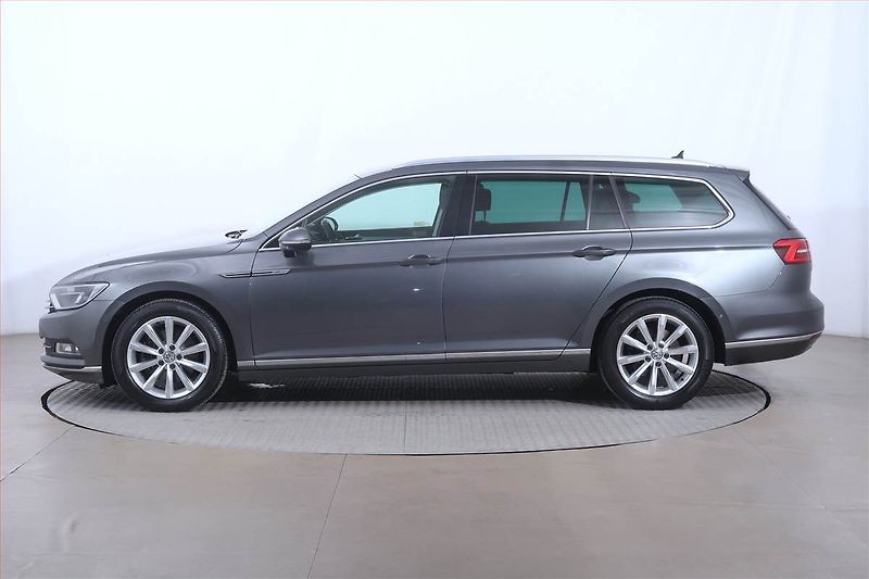 Volkswagen Passat (2015) 2.0 TDI, Automat, Kůže, Navi - fotka 3 z 26