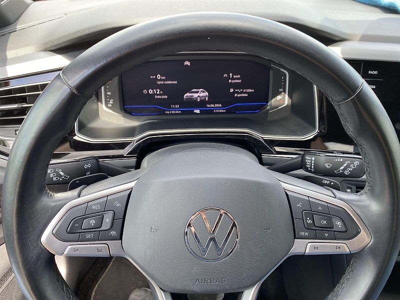 Volkswagen Taigo (2023) 1.5 TSI DSG R-Line - fotka 10 z 35