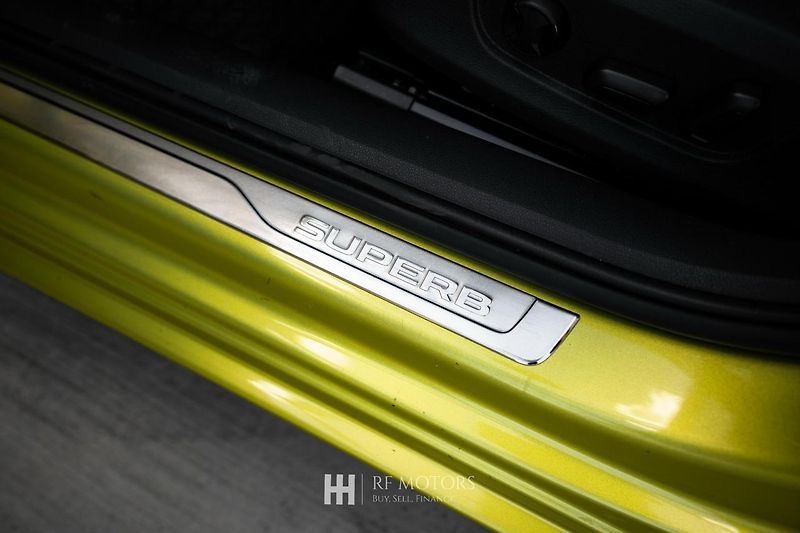 Škoda Superb (2019) Superb SportLine 4x4 200kW - fotka 21 z 45