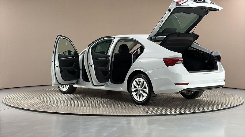 Škoda Octavia 2.0 TDI Style - fotka 7 z 27
