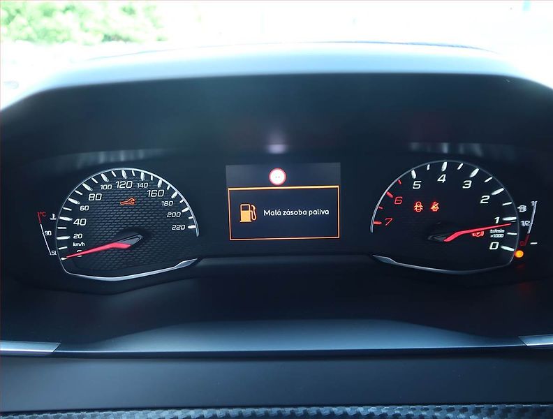 Peugeot 208 (2020) 1.2 PureTech, Serv.kniha - fotka 11 z 19