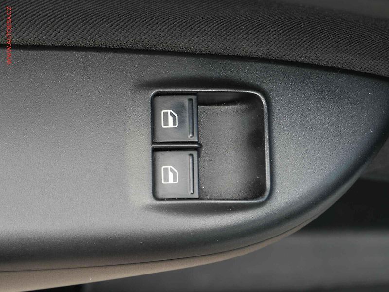 Škoda Octavia (2010) 1.2 TSi, servis.kniha - fotka 11 z 18