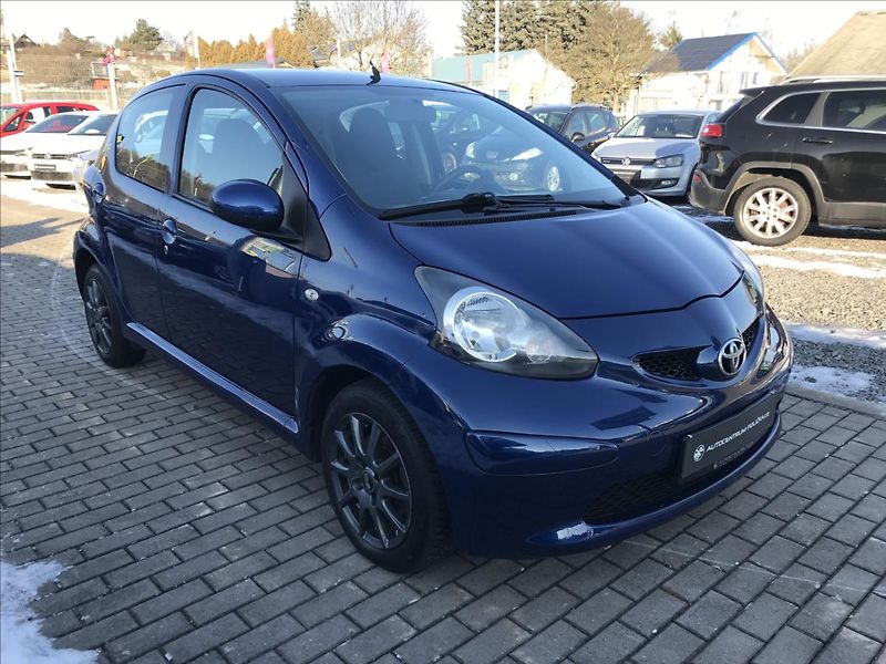 Toyota Aygo 1,0 - fotka 3 z 16