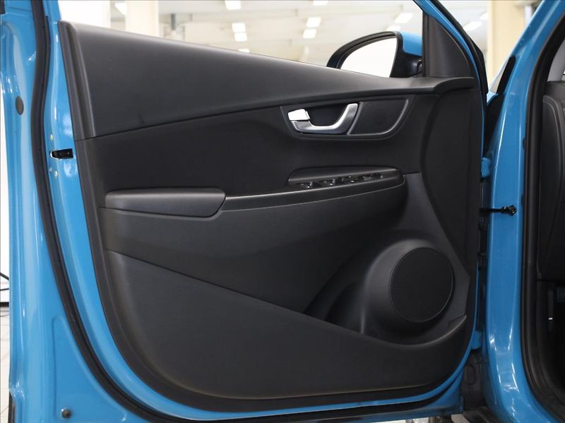 Hyundai Kona 1,0 T-GDI 88kW 30tkm! 1.maj.ČR - fotka 14 z 22
