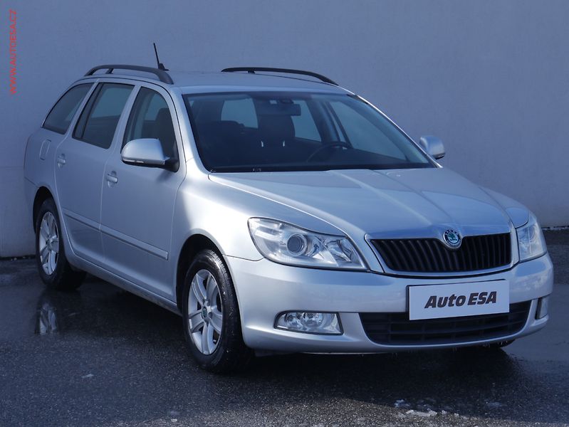 Škoda Octavia (2012) 1.6 TDi, navi, autoAC - fotografie inzerátu