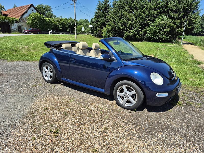 Volkswagen New Beetle (2003) 2.0i  85Kw  - fotka 13 z 23