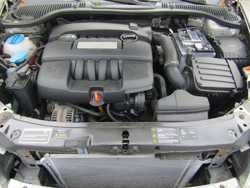 Škoda Octavia (2009) 1.6 MPI 75kW 1.MAJITEL - fotka 35 z 35