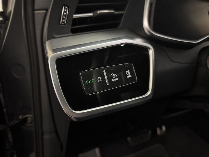Audi S6 3,0 55TDi 257kW ACC AIR Q TZ - fotka 8 z 50