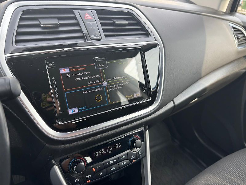 Suzuki SX4 S-Cross 1,4 BoosterJet Premium AllGrip - fotka 18 z 28