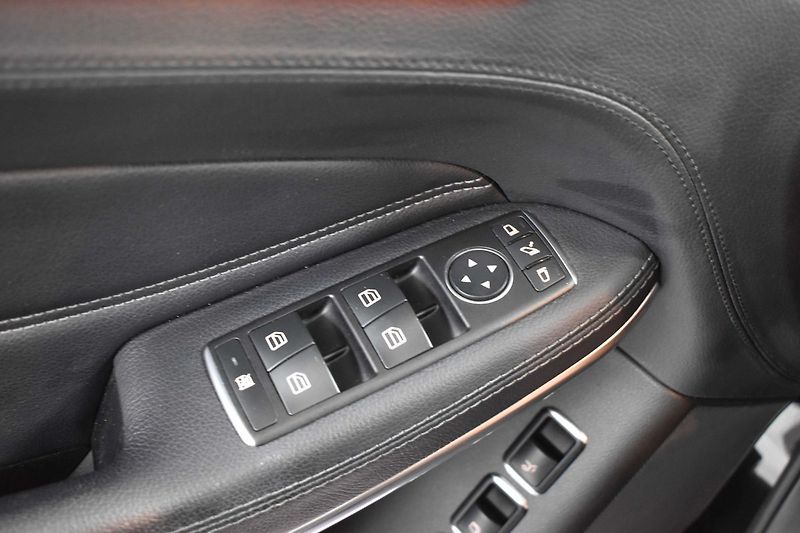 Mercedes-Benz GLS 500 4MAT*AMG*AIR* REZERVACE - fotka 20 z 65