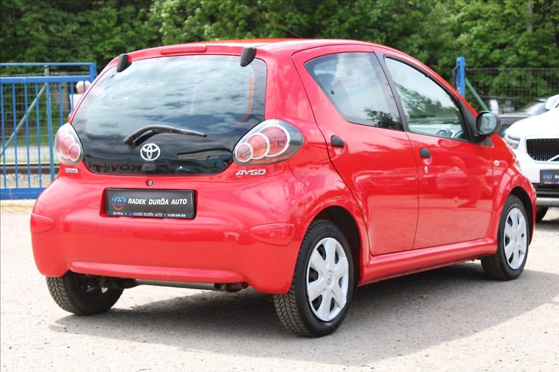 Toyota Aygo 1,0 VVT-i  NOVÉ V ČR - fotka 5 z 23