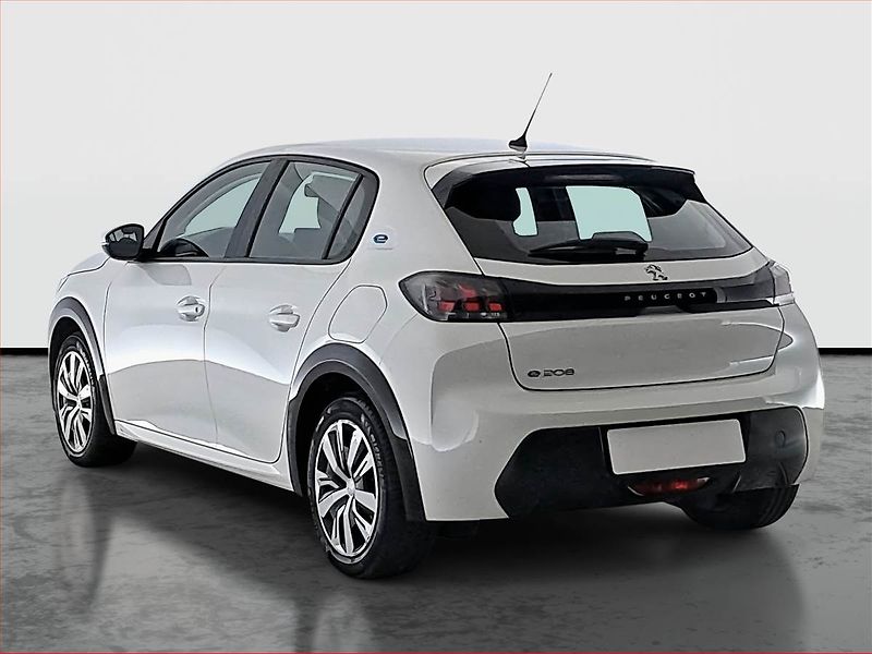Peugeot 208 (2020) Active 50 kWh, SoH 86% - fotka 4 z 17