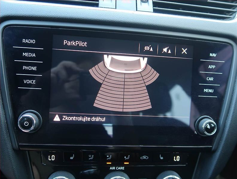 Škoda Octavia (2017) Style 1.6 TDI, Navi, Tempomat - fotka 18 z 22