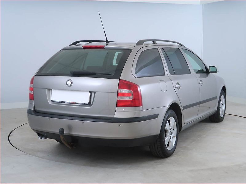 Škoda Octavia (2007) 1.9 TDI, Tažné, Klima - fotka 5 z 13