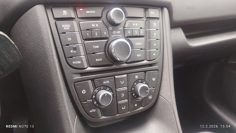 Opel Meriva (2013) 1.4 16v  ++ TOP STAV ++ - fotka 12 z 37