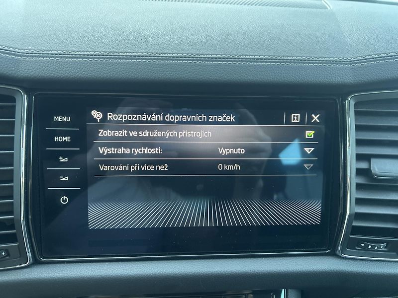 Škoda Kodiaq 2,0TDi,110kw,DSG,19ALU  - fotka 32 z 51