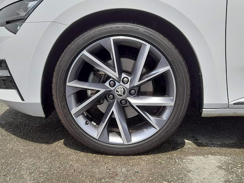 Škoda Superb SPORTLINE 2.0 TDi 147KW 7AP - fotka 9 z 20