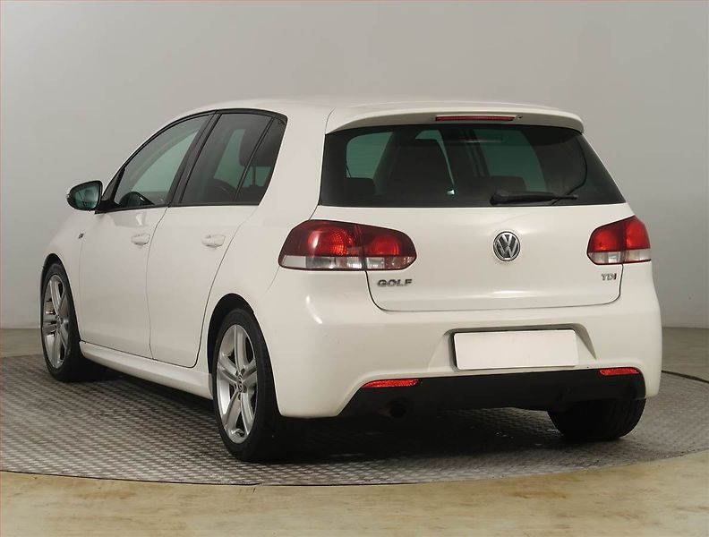 Volkswagen Golf (2012) R-Line 1.6 TDI, Tempomat - fotka 4 z 19