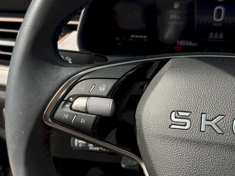 Škoda Kamiq (2025) 1.0 TSI 85 kW TopSelection - fotka 15 z 24