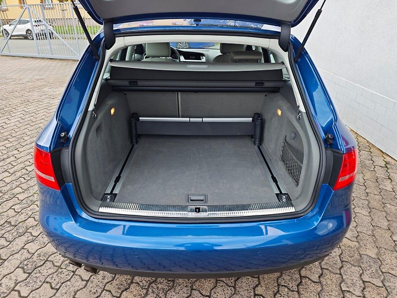 Audi A4 (2008) Avant 2.0 TDi Automat - fotka 6 z 37