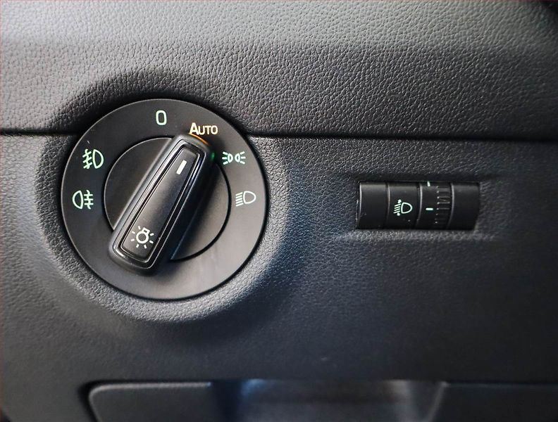 Škoda Octavia (2015) Ambition Plus 1.6 TDI - fotka 19 z 20