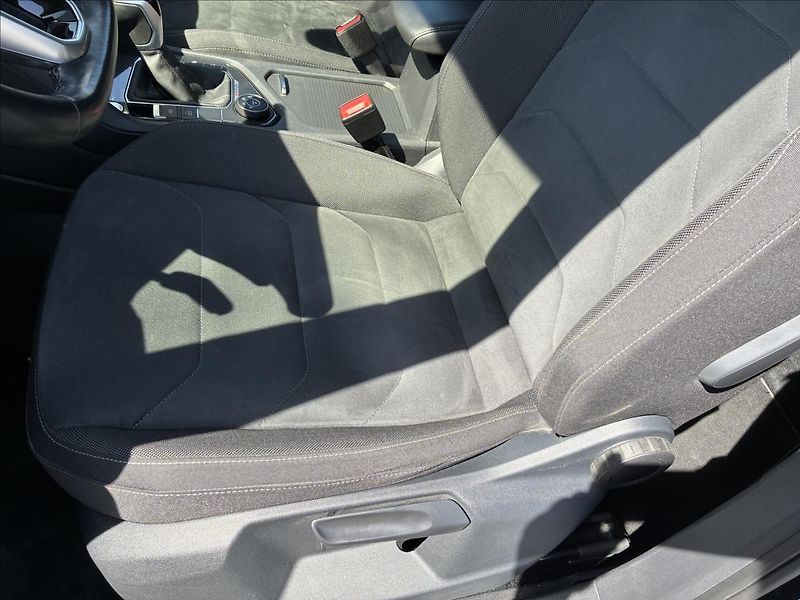 Volkswagen Tiguan Allspace 2,0 4 MOTION,TAŽNÉ,KAMERA 360 - fotka 11 z 34
