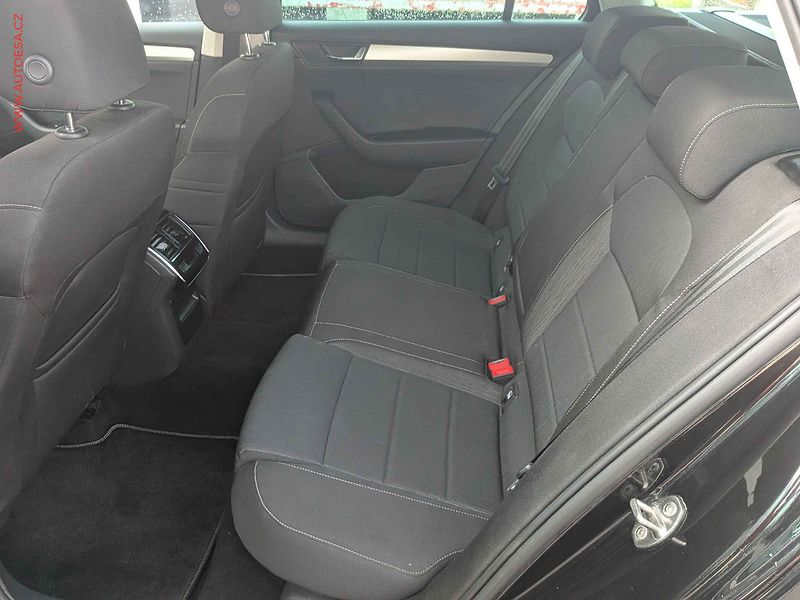 Škoda Superb (2016) 2.0 TDi, ČR, Ambition, bixen - fotka 10 z 16