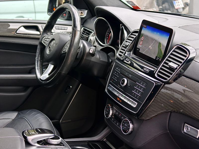 Mercedes-Benz GLE 350d 4M Plná výbava,2.maj - fotka 26 z 34