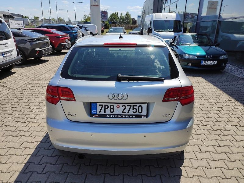 Audi A3 (2012) COMBI 2.0 TDI 140k DPH - fotka 12 z 29