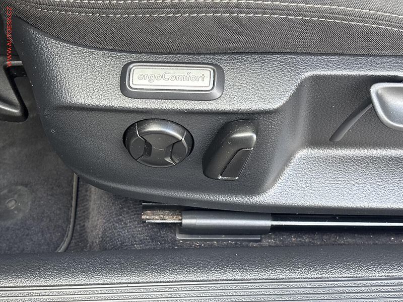 Volkswagen Passat (2018) 1.6 TDi, Comfortline, navi, - fotka 12 z 18