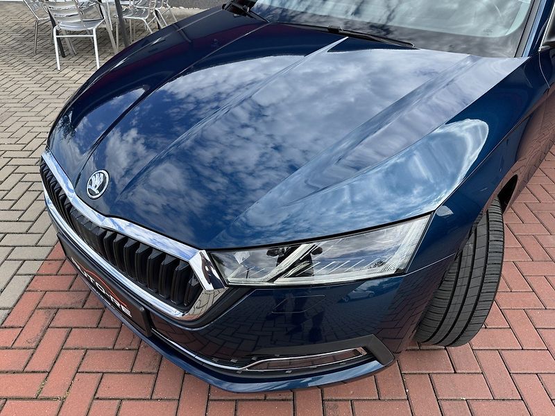 Škoda Octavia (2023) 2.0TDi DSG Ad.LED Webasto - fotka 37 z 50